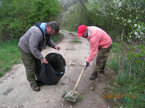 Úklid obce - 15.4.2016