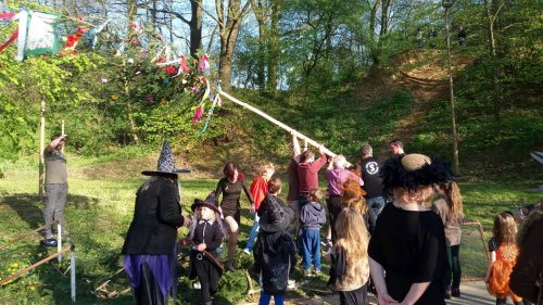 Pálení čarodějnic a stavění máje - 30.4.2016