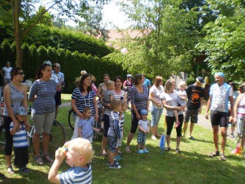 Charitativní cyklotour Josefa Zimovčáka Na kole dětem - 4.6.2016