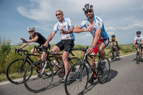 Charitativní cyklotour Josefa Zimovčáka Na kole dětem - 4.6.2016