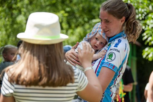 Charitativní cyklotour Josefa Zimovčáka Na kole dětem - 4.6.2016