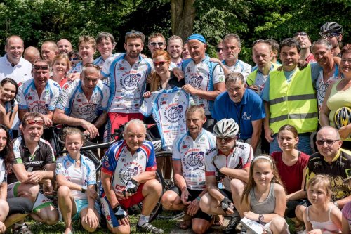 Charitativní cyklotour Josefa Zimovčáka Na kole dětem - 4.6.2016