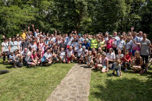 Charitativní cyklotour Josefa Zimovčáka Na kole dětem - 4.6.2016