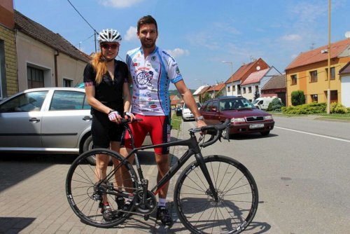 Charitativní cyklotour Josefa Zimovčáka Na kole dětem - 4.6.2016