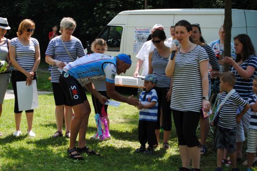 Charitativní cyklotour Josefa Zimovčáka Na kole dětem - 4.6.2016
