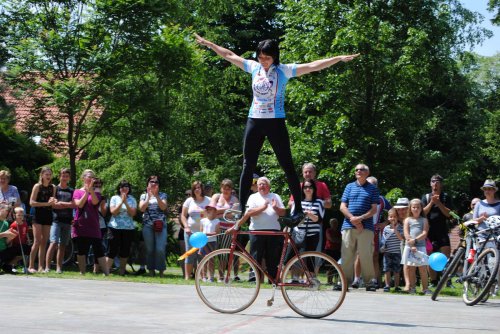Charitativní cyklotour Josefa Zimovčáka Na kole dětem - 4.6.2016
