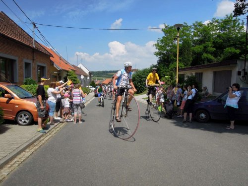 Charitativní cyklotour Josefa Zimovčáka Na kole dětem - 4.6.2016