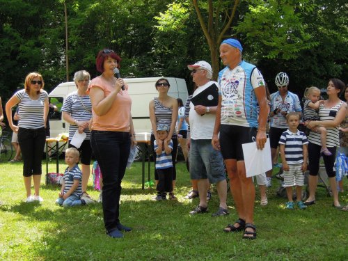 Charitativní cyklotour Josefa Zimovčáka Na kole dětem - 4.6.2016