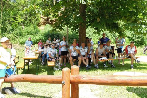 Charitativní cyklotour Josefa Zimovčáka Na kole dětem - 4.6.2016