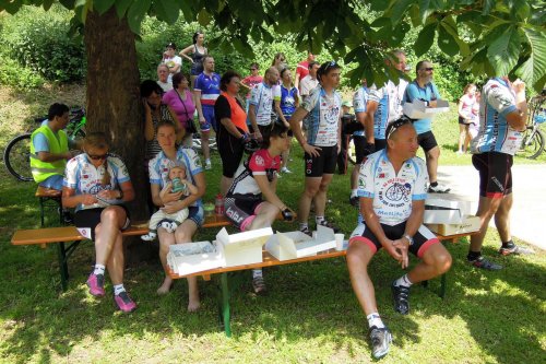 Charitativní cyklotour Josefa Zimovčáka Na kole dětem - 4.6.2016