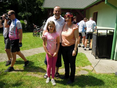 Charitativní cyklotour Josefa Zimovčáka Na kole dětem - 4.6.2016