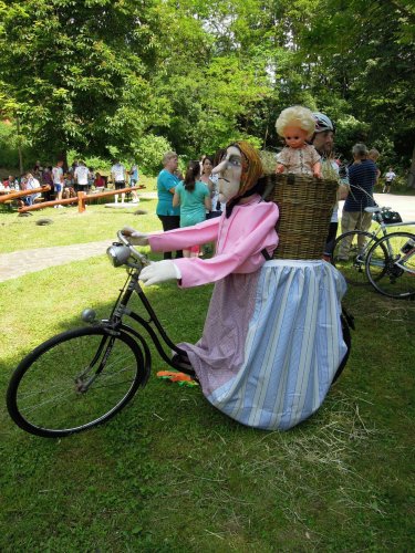 Charitativní cyklotour Josefa Zimovčáka Na kole dětem - 4.6.2016