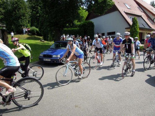Charitativní cyklotour Josefa Zimovčáka Na kole dětem - 4.6.2016