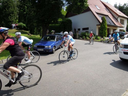 Charitativní cyklotour Josefa Zimovčáka Na kole dětem - 4.6.2016