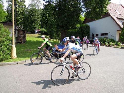 Charitativní cyklotour Josefa Zimovčáka Na kole dětem - 4.6.2016