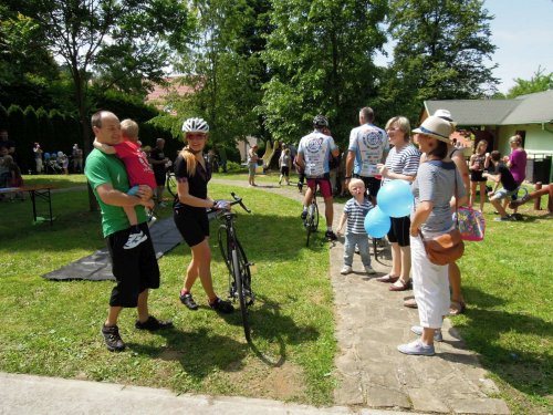 Charitativní cyklotour Josefa Zimovčáka Na kole dětem - 4.6.2016