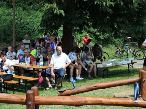 Charitativní cyklotour Josefa Zimovčáka Na kole dětem - 04.06.2016