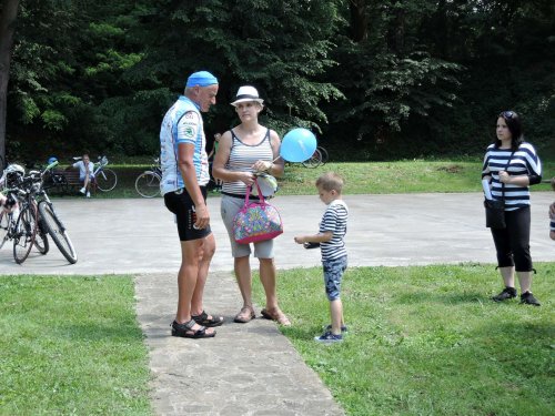 Charitativní cyklotour Josefa Zimovčáka Na kole dětem - 4.6.2016