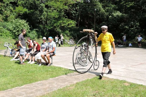 Charitativní cyklotour Josefa Zimovčáka Na kole dětem - 4.6.2016