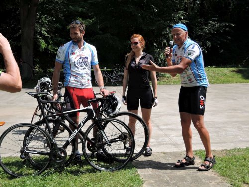 Charitativní cyklotour Josefa Zimovčáka Na kole dětem - 4.6.2016
