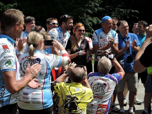 Charitativní cyklotour Josefa Zimovčáka Na kole dětem - 4.6.2016