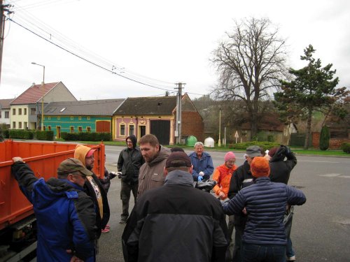 Den Země - úklid obce - 7.4.2017