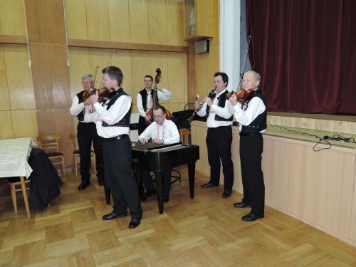 Beseda u cimbálu se senátorem Ivem Valentou - 26.4.2017