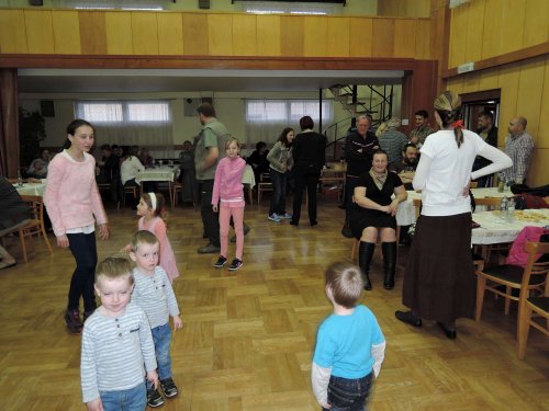 Beseda u cimbálu se senátorem Ivem Valentou - 26.4.2017