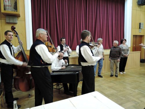 Beseda u cimbálu se senátorem Ivem Valentou - 26.4.2017