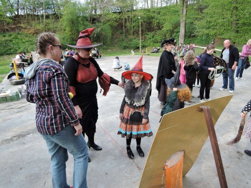 Stavění máje a pálení čarodějnic - 30.4.2017