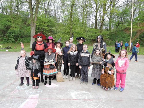 Stavění máje a pálení čarodějnic - 30.4.2017