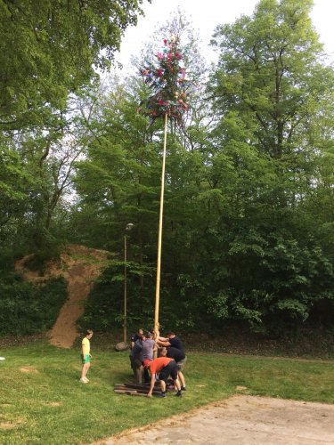 Stavjání mája a pálení čarodějnic - 30.4.2018