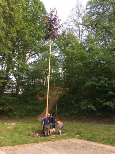 Stavjání mája a pálení čarodějnic - 30.4.2018