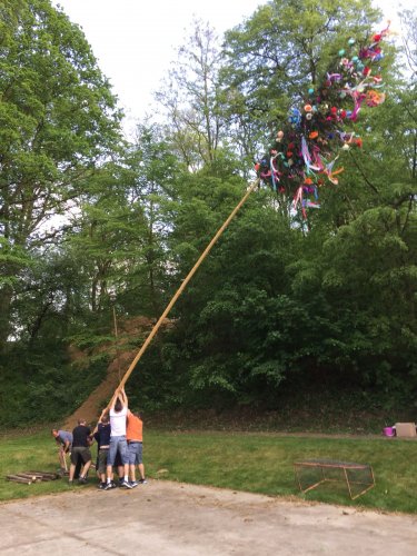 Stavjání mája a pálení čarodějnic - 30.4.2018