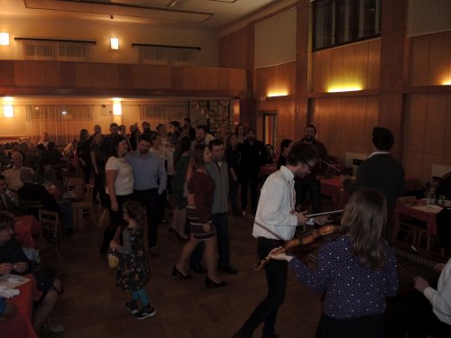 Sokolská Mikulášská beseda u cimbálu s Mladými Burčáky a Friškami - 8.12.2018