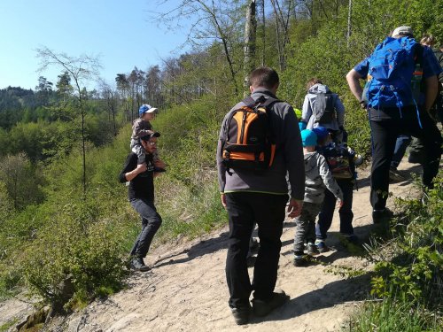 Sokolská vycházka dětí kolem Buchlova - 19.4.2019