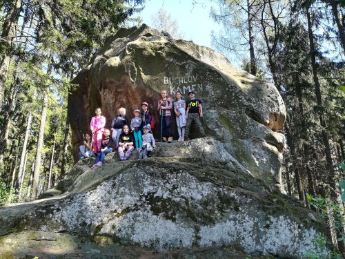 Sokolská vycházka dětí kolem Buchlova - 19.4.2019