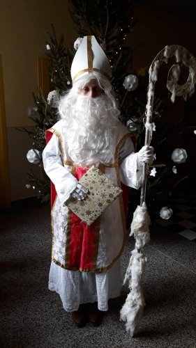 Návštěva Mikuláše s družinou v ZŠ Podolí - 5.12.2019