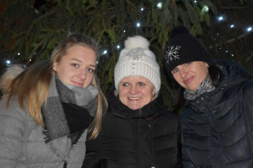 Živý Betlém a Česko zpívá koledy v Podolí - 11.12.2019