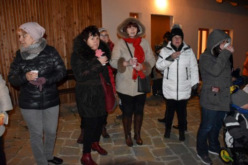 Živý Betlém a Česko zpívá koledy v Podolí - 11.12.2019