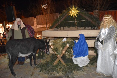 Živý Betlém a Česko zpívá koledy v Podolí - 11.12.2019