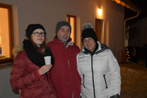 Živý Betlém a Česko zpívá koledy v Podolí - 11.12.2019