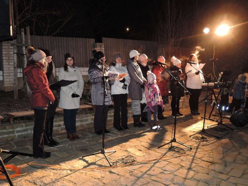 Živý Betlém a Česko zpívá koledy v Podolí - 11.12.2019