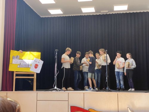 Besídka MŠ a ZŠ Podolí ke Dni matek - 5.5.2022