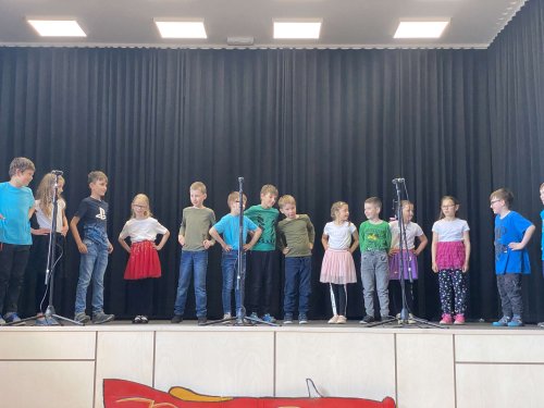 Besídka MŠ a ZŠ Podolí ke Dni matek - 5.5.2022