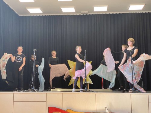 Besídka MŠ a ZŠ Podolí ke Dni matek - 5.5.2022