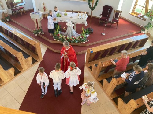 Slavnost seslání Ducha Svatého v kapli v Podolí. - 5.6.2022