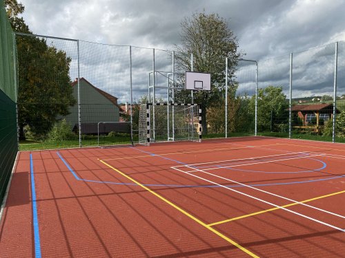 Obnova sportovního hřiště na Záhummí - průběh prací - 8.8.2022