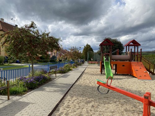 Obnova sportovního hřiště na Záhummí - 9.8.2022