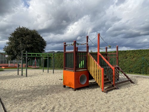 Obnova sportovního hřiště na Záhummí - 9.8.2022